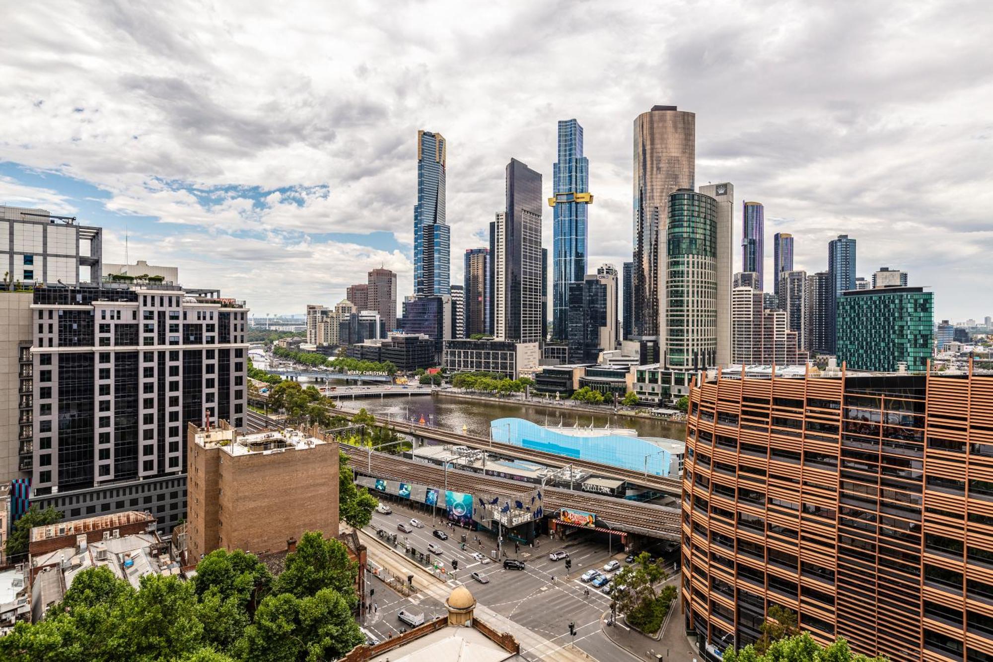 Riverview Suites By Edgetrip Melbourne Exterior photo